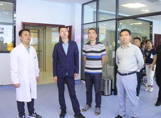 榆林市中心血站一行來我站參觀交流